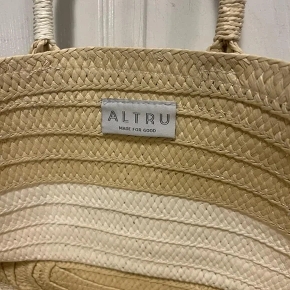 Altru New Stripped Straw Tote HandBag Light Beige preloved EUC - Picture 2 of 2